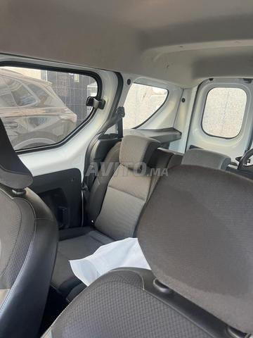 Renault Express Diesel Manuelle 2022 à Casablanca - 2
