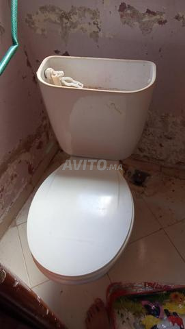 مرحاض مستعمل - 2