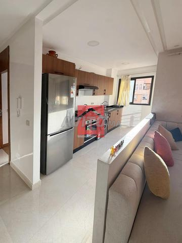 Appartement meublé avec balcon et piscine😍 près de McDonald's - 2