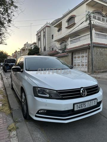 Volkswagen Jetta - 2