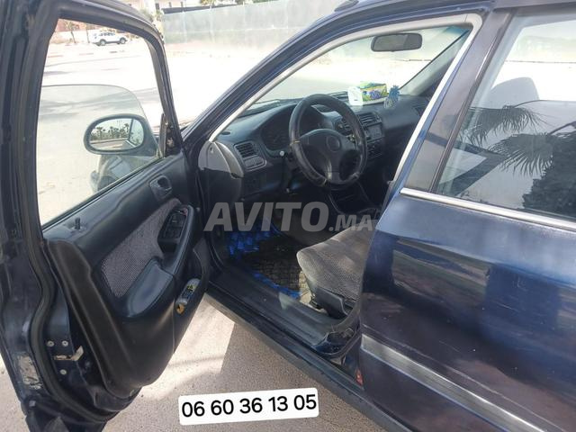 Honda Civic Essence Manuelle 1996 à Berrechid - 2