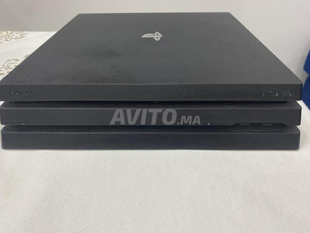 PS4 pro (ONLINE) 1t avec manette et FIFA 21 - 2