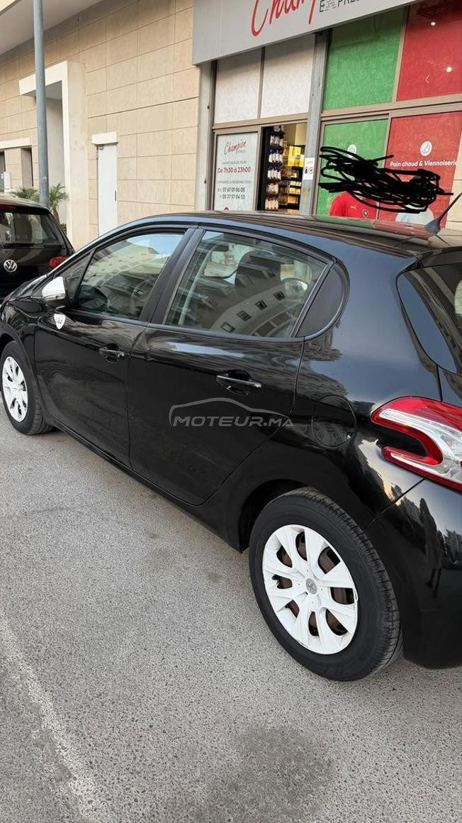 Peugeot 208 Diesel Manuelle 2014 à Temara
