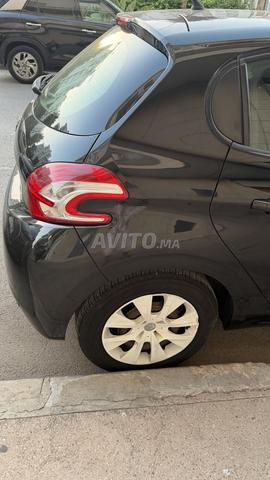 Peugeot 208 Diesel Manuelle 2014 à Temara - 2