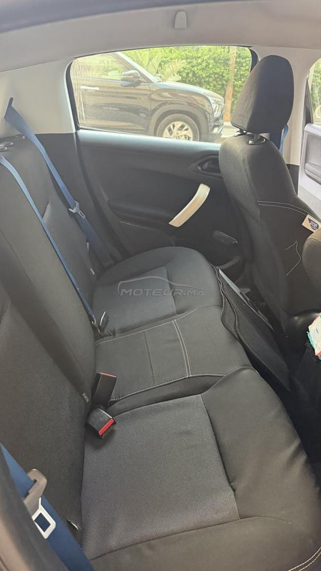 Peugeot 208 Diesel Manuelle 2014 à Temara