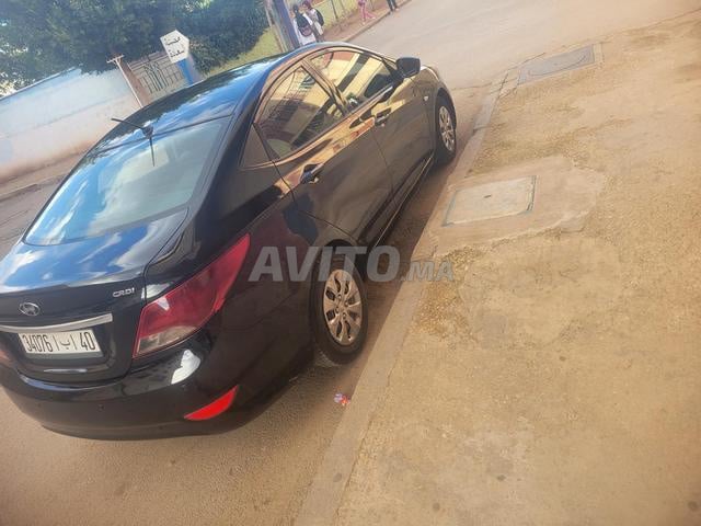 Hyundai accent - 2