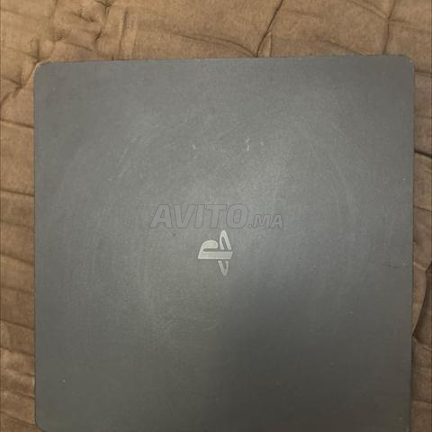 PlayStation 4 sans manette - 2