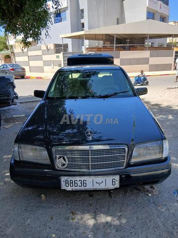 MERCEDES C220