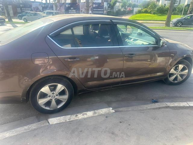 Skoda automatique à vendre modèle 2014 - 2