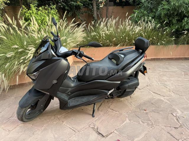 Yamaha Xmax - 2