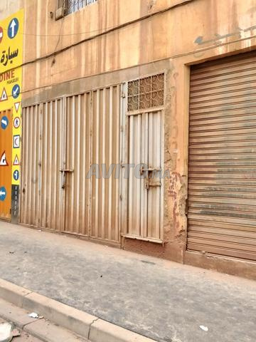 Magasin avec bureau à vendre - 2