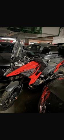 Suzuki 1050 encore neuve, jamais bougée - 2