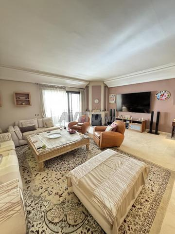 Appartement spacieux à vendre meublé à gueliz