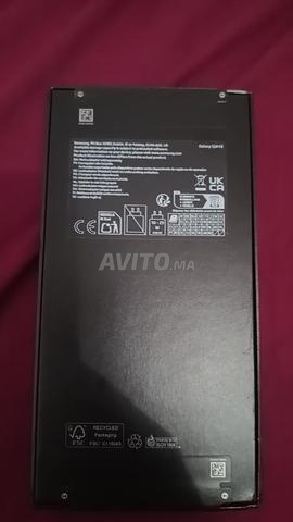 Samsung Galaxy S24FE - 2