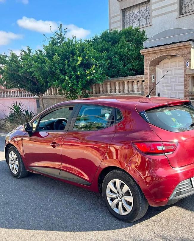 clio 4    model 2017 
