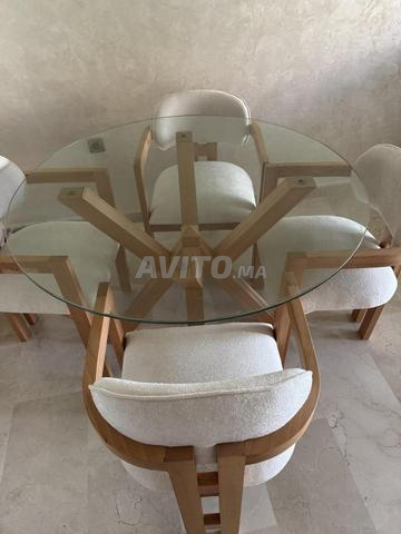 Table en verre trempé et 4 chaises - 2