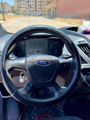 Ford Custom - 2