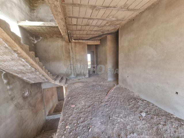 Villa semi-finie à vendre à Fès – 260 m²