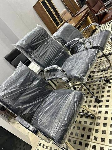 🏷️ Chaises design et modernes - 2