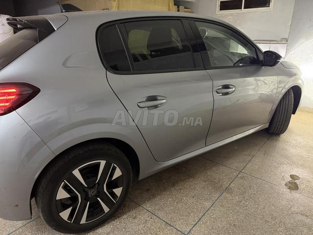 Peugeot 208 Diesel Manuelle 2025 à Mohammedia - 2