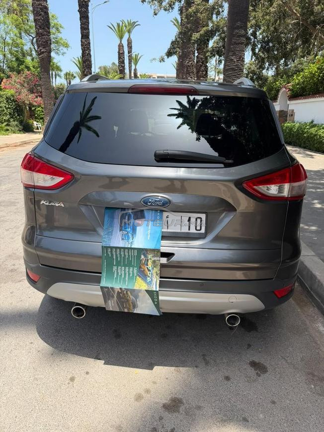 je veux vendre mon vehicule Ford kuga