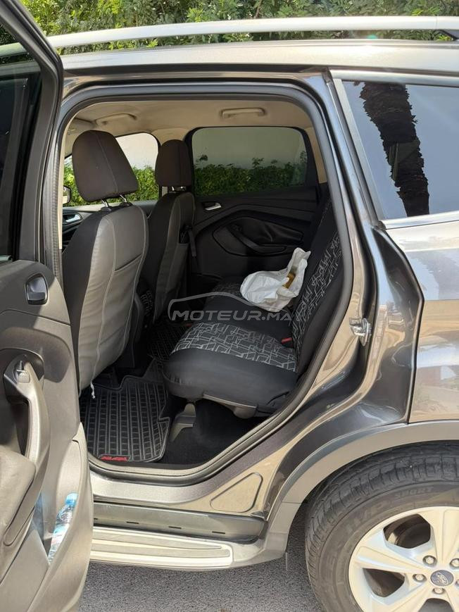 je veux vendre mon vehicule Ford kuga