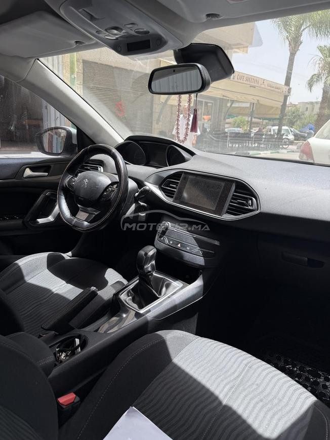 peugeot 308 trés bon état 