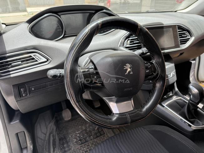 peugeot 308 trés bon état 