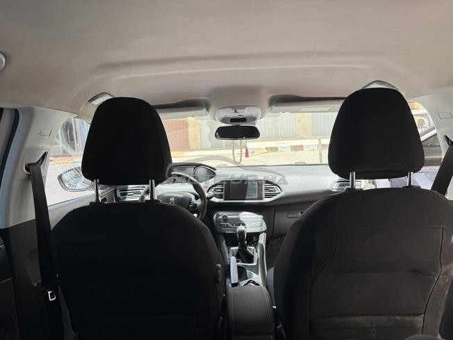 peugeot 308 trés bon état 