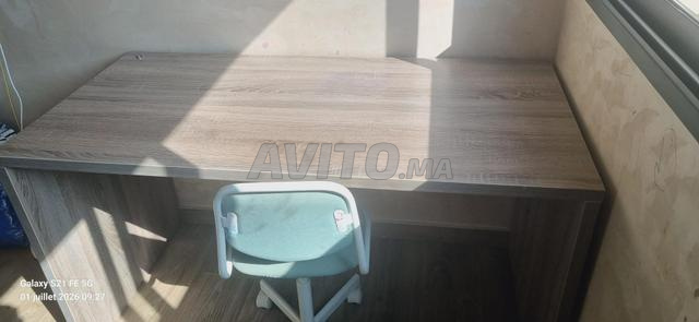 Un bureau avec chaise (enfant) - 2