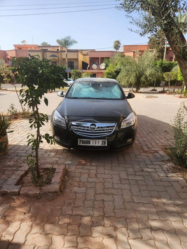 Opel Insignia Diesel Manuelle 2010 à Marrakech