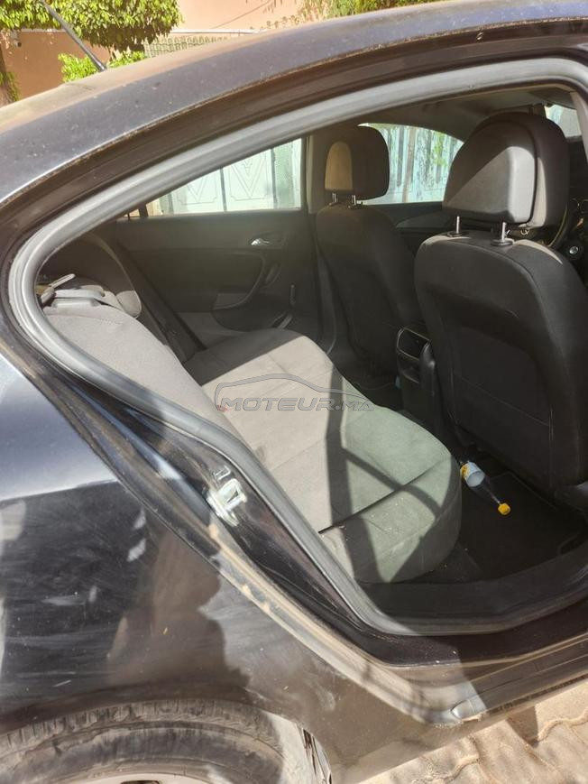 Opel Insignia Diesel Manuelle 2010 à Marrakech