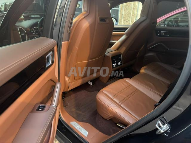 Porsche Cayenne Hybride Automatique 2020 à Rabat