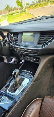Opel Insignia 2018 Diesel automatique - 2