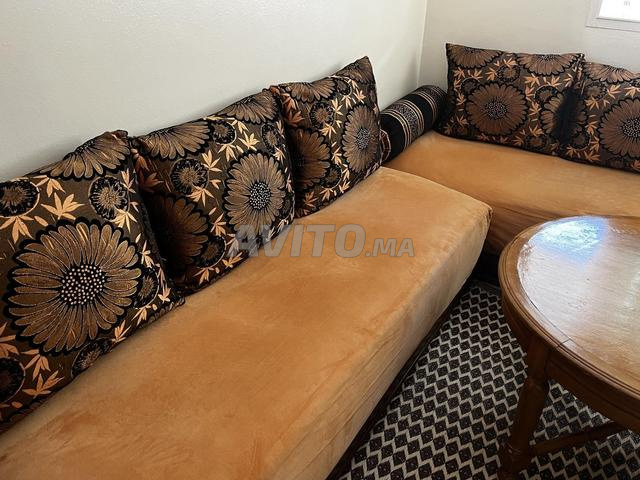 أثاث خشبي بحالة جيدة - 2