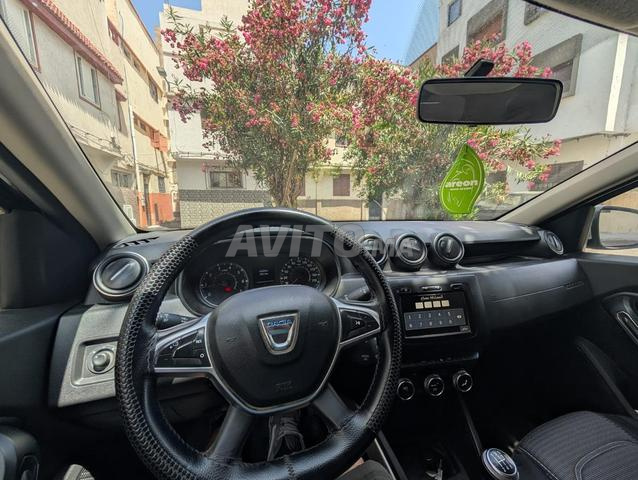 Dacia Duster Diesel Manuelle 2022 à Rabat - 2