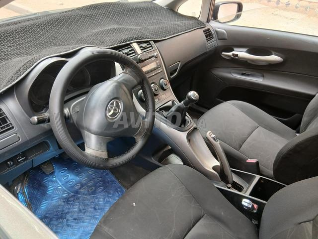 Toyota Auris - 2