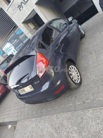 Ford fiesta excellent état - 2