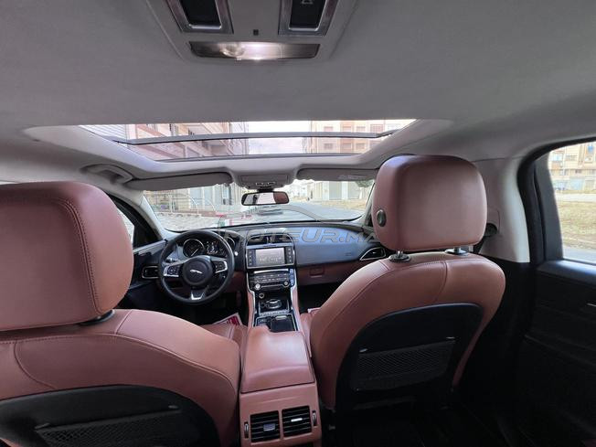 Jaguar XE Exelent État 2eme Main Diesel
