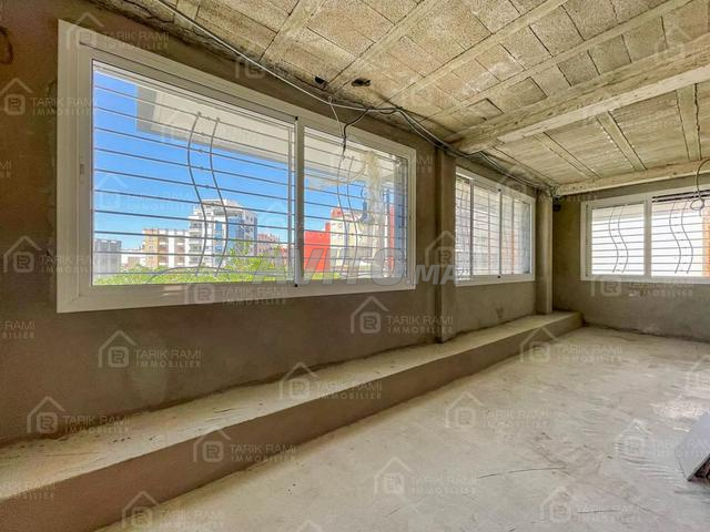 Mezzanine de 70 m² à louer à Ahlan - Tanger