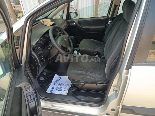 Opel Zafira modèle 2003 - 2