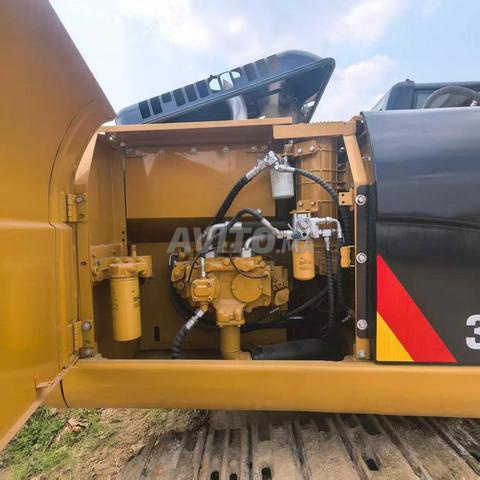 2024 CATERPILLAR 323D PELLE