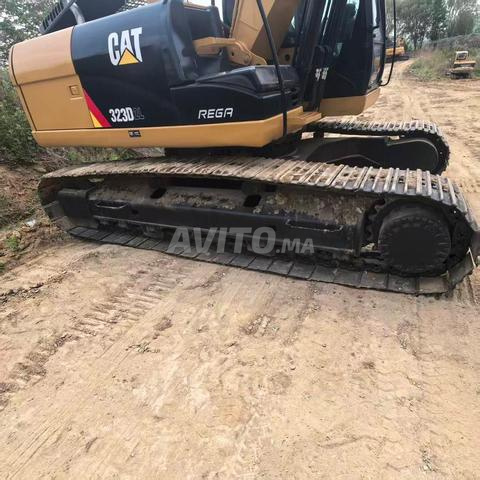 Pelle 2024 CATERPILLAR 323D