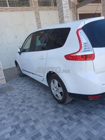 Renault Scenic à vendre en excellent état - 2