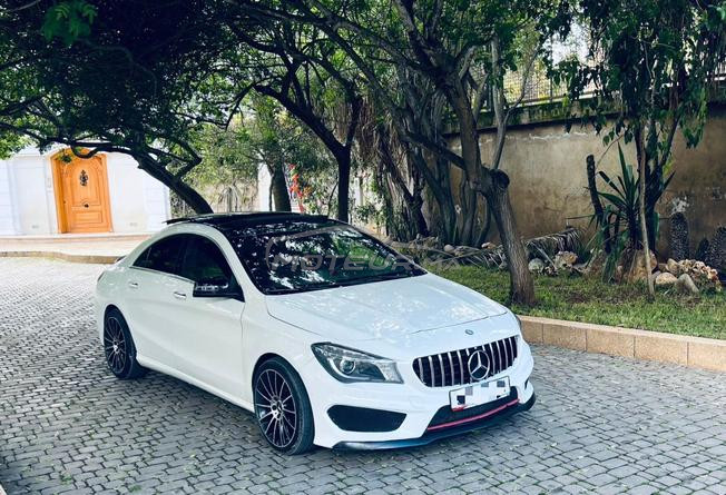 Mercedes CLA 220 pack AMG