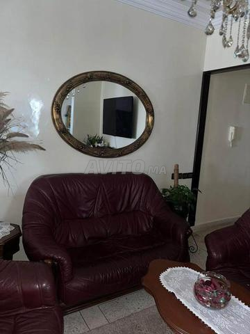 الرباط المنزه - 3 كراسي جلد وخشب صلب 3200 درهم - 2