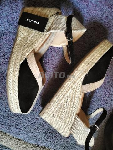 Sandales femme neuves jamais portées - 2