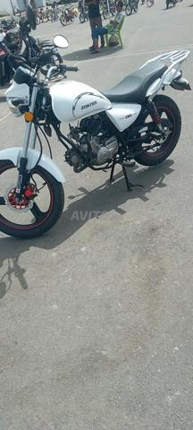 Moto à vendre - 2