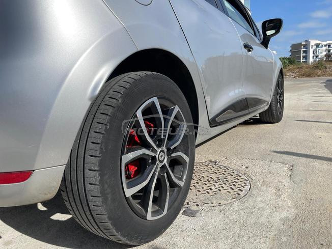 Renault Clio Diesel Automatique 2020 à Martil