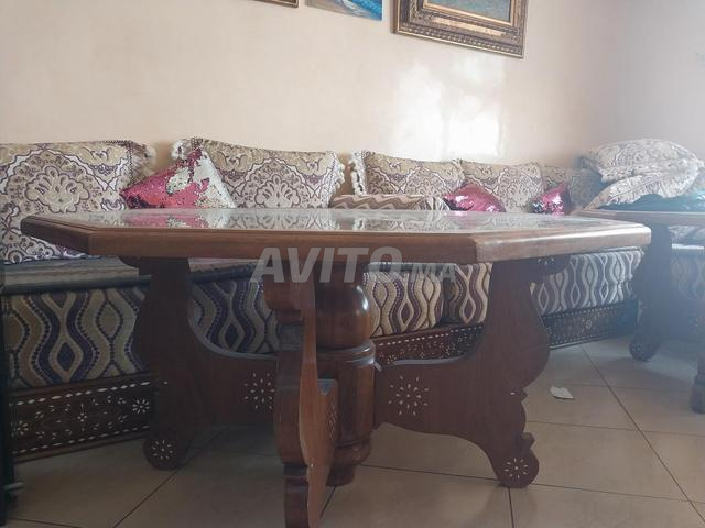 طاولة غرفة معيشة تقليدية - 2
